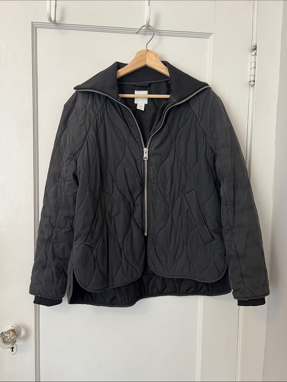 H&M Black Quilted Women's Jacket size XS